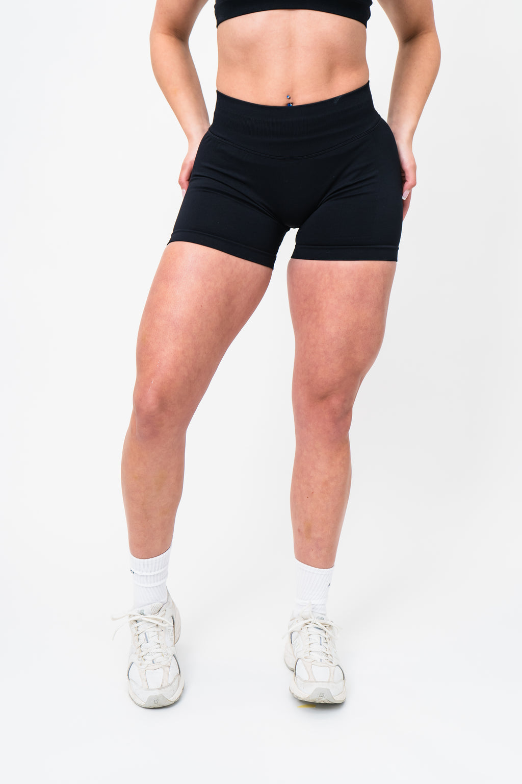 Sculpt Contour Shorts - Midnight Black